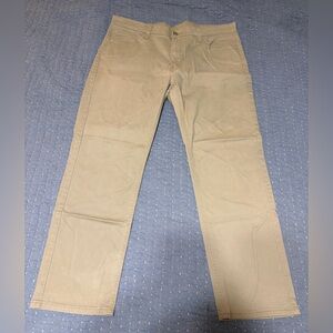 Levi's 541 Athletic Taper Khaki Pants - Men's 38x32